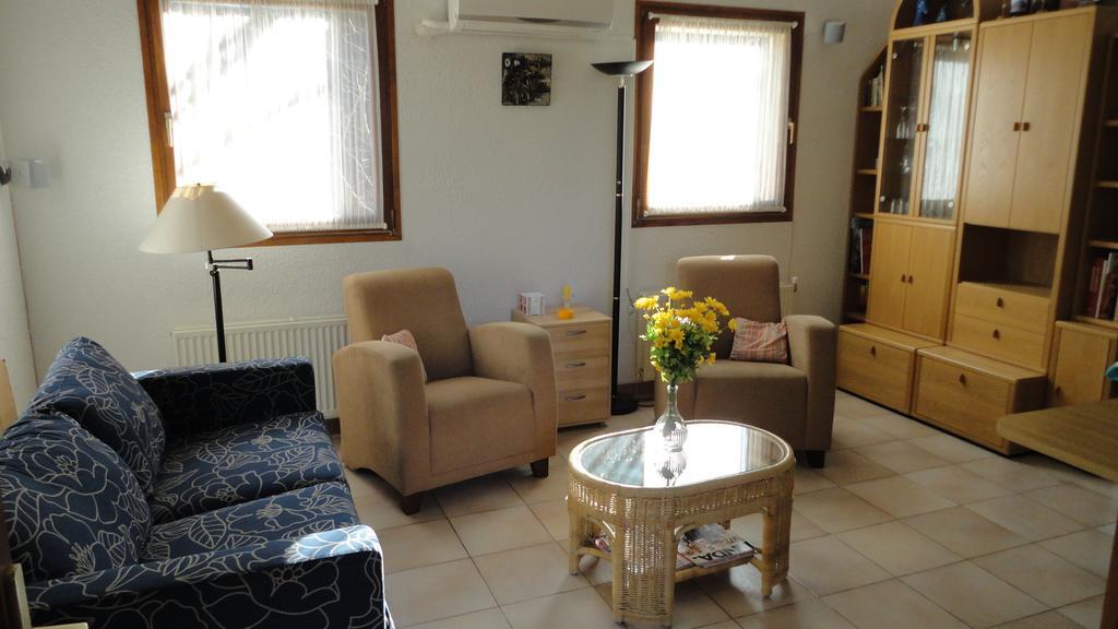Bungalow Claret Vacquieres  ภายนอก รูปภาพ